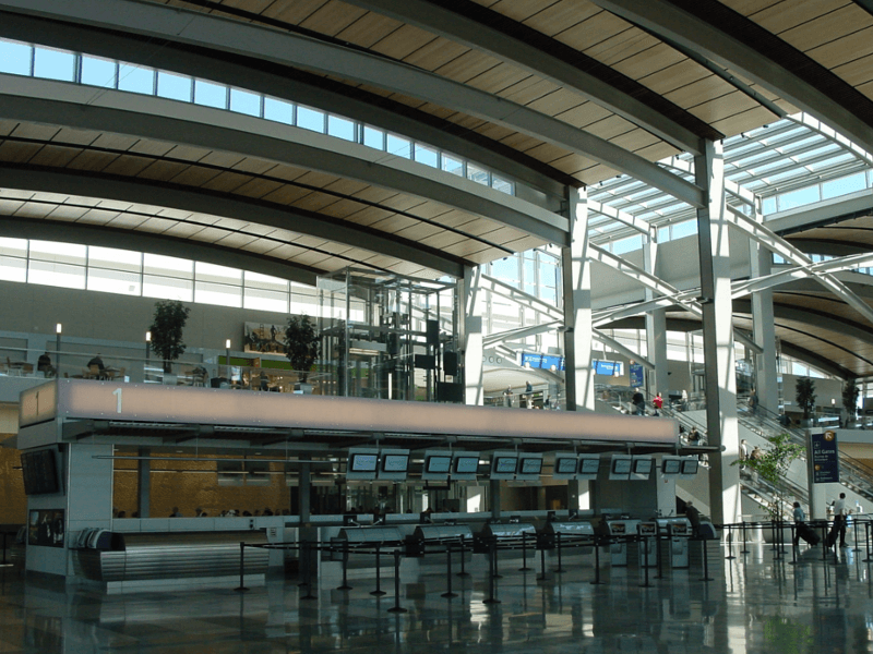 Sacramento Airport terminal escalators