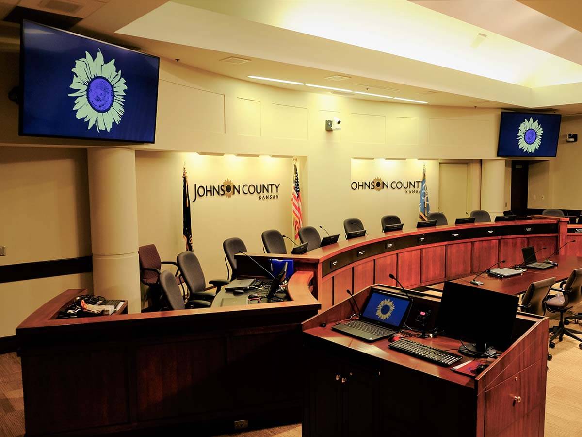 county commissioners hearing room av system monitors