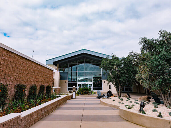 San Luis Airport Exterior 2
