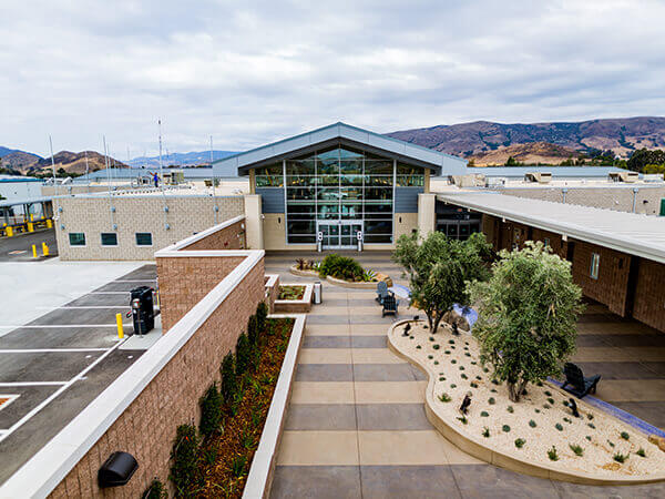 San Luis Airport Exterior 1